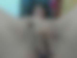 Live cam show with misseylenss - Milk on madthumbs