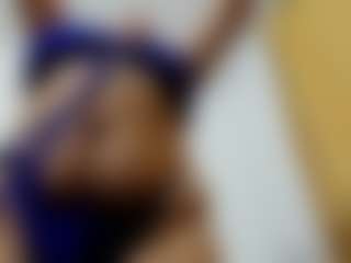 Live cam show with misseylenss - Tittyfuck on Latina Girls