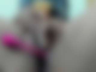 Live cam show with misseylenss - Tittyfuck on Gym Cam Girls