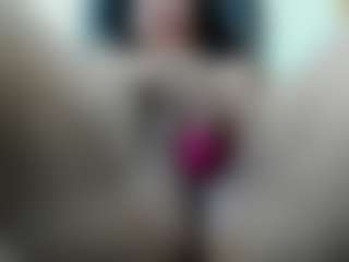 Live cam show with misseylenss - Milk on Cam Slut