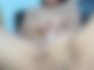 Live cam show with misseylenss - Milk on TeamSkeetLive