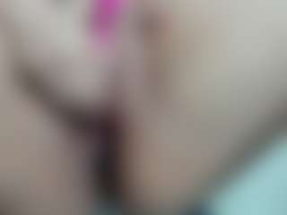 Live cam show with misseylenss - Handjob on TeamSkeetLive