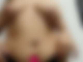 Live cam show with misseylenss - Brown Hair on Big Tits