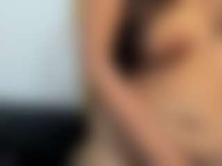 Live cam show with misseylenss - Milk on TeamSkeetLive