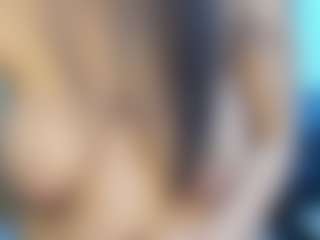 Live cam show with misseylenss - Brown Hair on TeamSkeetLive