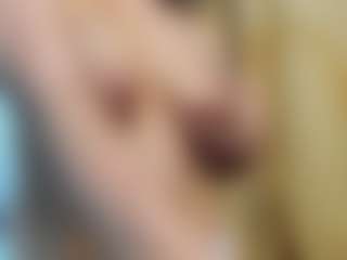Live cam show with misseylenss - Natural on Mixed Magazine Live