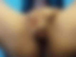 Live cam show with misseylenss - Deepthroat on AdultVida.com
