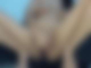 Live cam show with misseylenss - Milk on Camming Site