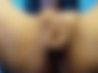 Live cam show with misseylenss - Tittyfuck on eurowanks.com