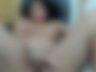 Live cam show with misseylenss - Milk on Fit Hotties