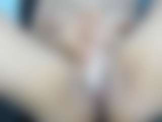 Live cam show with misseylenss - Milk on CamSodaAdn