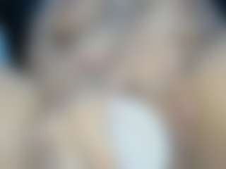 Live cam show with misseylenss - Brown Hair on PervPlay.com