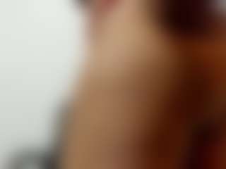 Live cam show with misseylenss - Brown Hair on ObeyMaria
