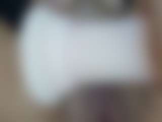 Live cam show with misseylenss - Brown Hair on Camming Site