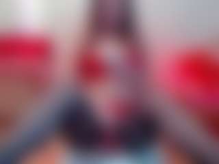 Live cam show with SalviaLi - Muscle on madthumbs