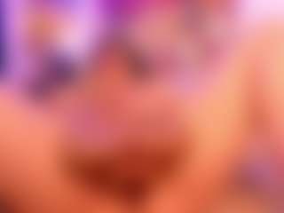 Yesica MILF webcam performer live streaming