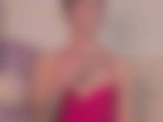 Emilyy-77's Live Sex Cam Show