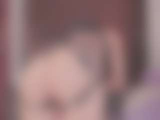 Live cam show with Emilyy-77 - Erotic Dance on Camsoda