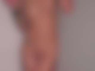 Seks show na żywo z Emilyy-77