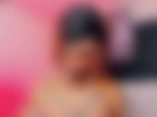 Live cam show with Kendall-hornyy - Smoking on Mixed Magazine Live