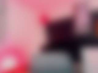 Live cam show with Kendall-hornyy - Young Adult on CamSodaAdn