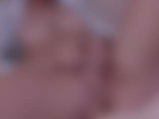 Live cam show with Michelle-Blond - Spanks on parknlotfishbdy
