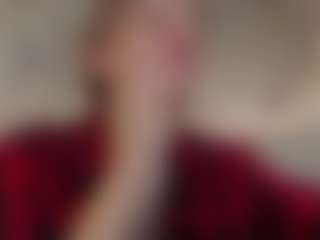 Live cam show with Michelle-Blond - Dildo on Free Soda