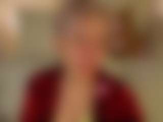 Live cam show with Michelle-Blond - Green Eyes on Gym Cam Girls