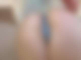 Live cam show with Michelle-Blond - Flashing on Camsoda