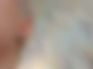 Live cam show with Michelle-Blond - Twerk on Latina Girls
