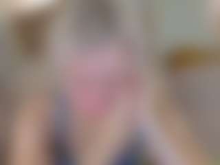 Live cam show with Michelle-Blond - Flashing on PervPlay.com