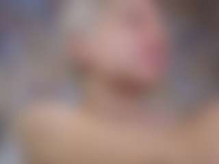 Live cam show with Michelle-Blond - Blonde Hair on xfollow cams