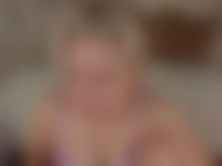 Live cam show with Michelle-Blond - Blonde Hair on SpankPalCams
