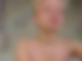Live cam show with Michelle-Blond - Teasing on SinfulBabes