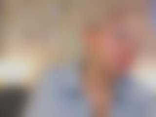 Live cam show with Michelle-Blond - Twerk on fuklive.com