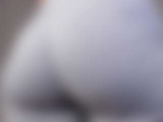 Michelle-Blond's Live Sex Cam Show