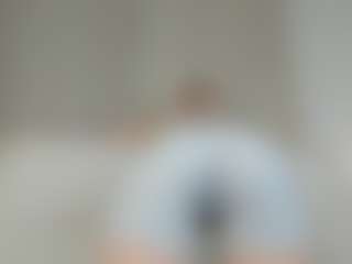 Live cam show with Michelle-Blond - Flashing on live.xheat.ai