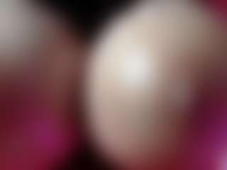 Live cam show with Dalila Sky - Chubby on TeamSkeetLive