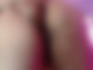 Live cam show with Dalila Sky - Petite on sexytreat.net
