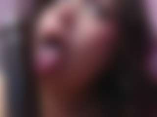 Live cam show with Dalila Sky - Fingering on chickslive.net