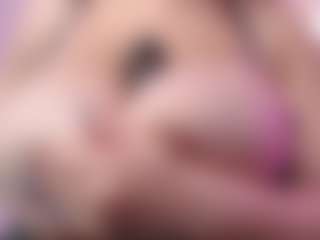 Live cam show with Dalila Sky - Deepthroat on parknlotfishbdy