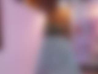 Live cam show with Dalila Sky - Drinking on eurowanks.com