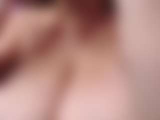 Live cam show with Dalila Sky - Brown Hair Petite on Ass Tok