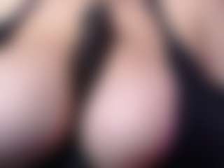 Live cam show with Dalila Sky - Chubby on Camsoda