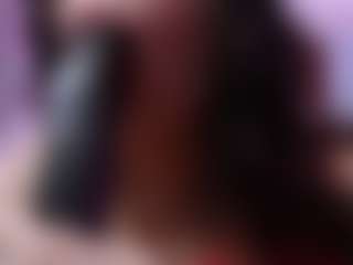 Live cam show with Dalila Sky - Fingers on CamwithHer