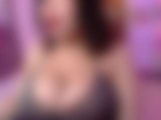 Live cam show with Dalila Sky - Facial Piercings on Camsoda