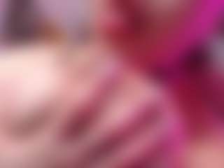 Live cam show with Dalila Sky - Facial Piercings on Gym Cam Girls