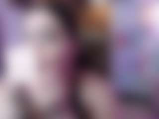 Live cam show with Dalila Sky - Petite on Camsoda