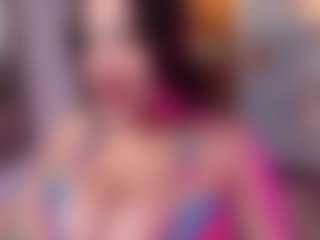 Live cam show with Dalila Sky - Brown Hair Petite on Camsoda