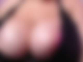 Live cam show with Dalila Sky - Big Ass on Pornisteam.com